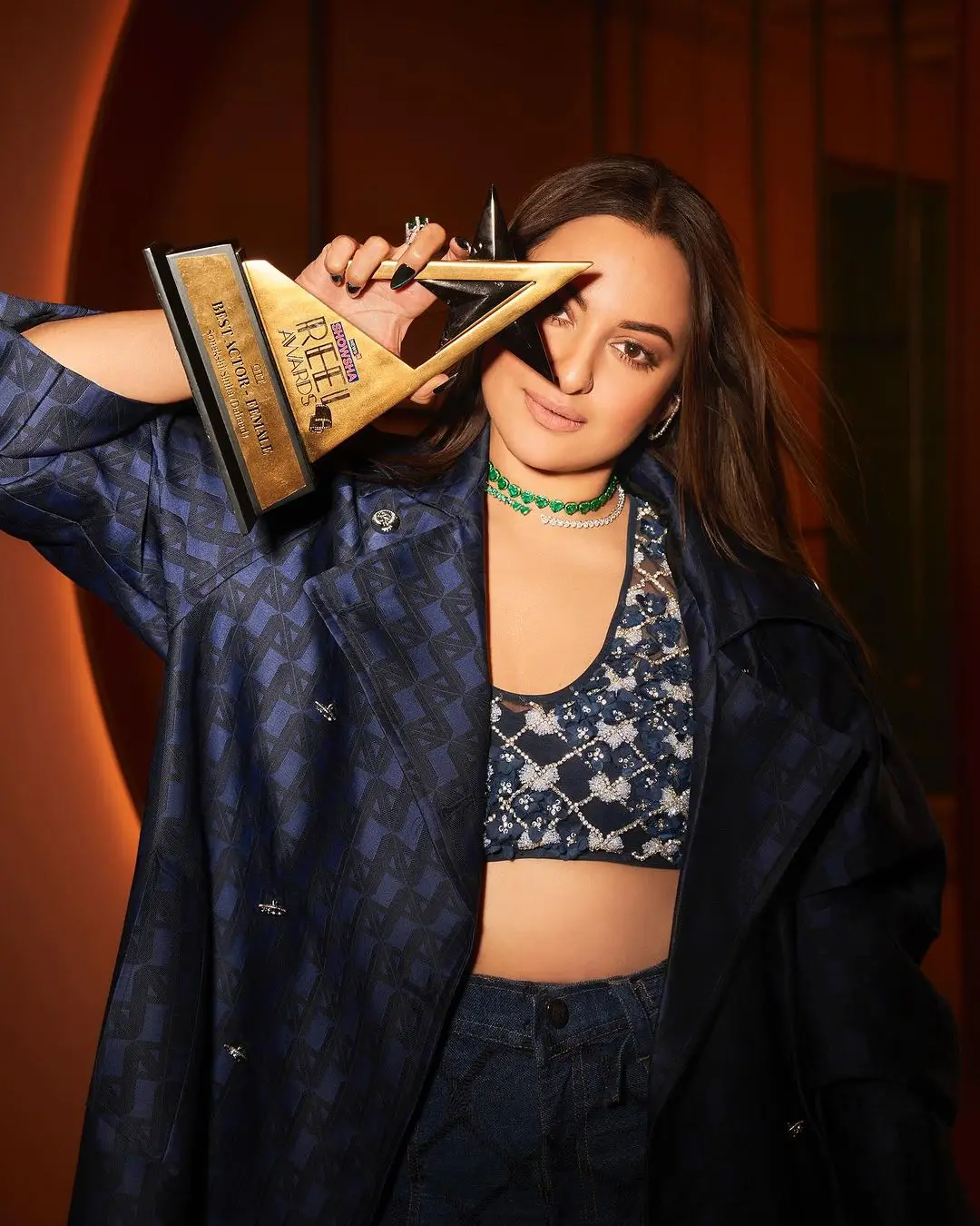 Sonakshi Sinha Wearing Beautiful Earrings Jewellery Blue Coat Pant